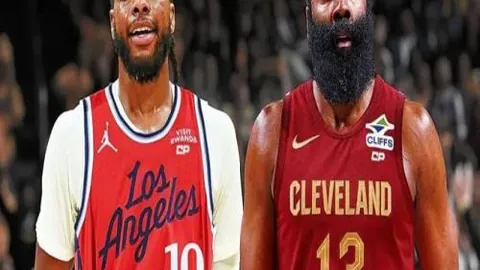 2025中超赛季颁奖礼上，武磊荣获最佳球员大奖